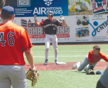 Obstruction call shifts momentum in Martella’s 6-3 win